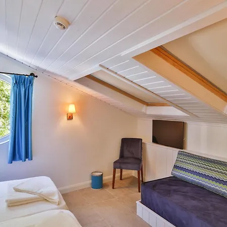 Livia Hotel 3*
